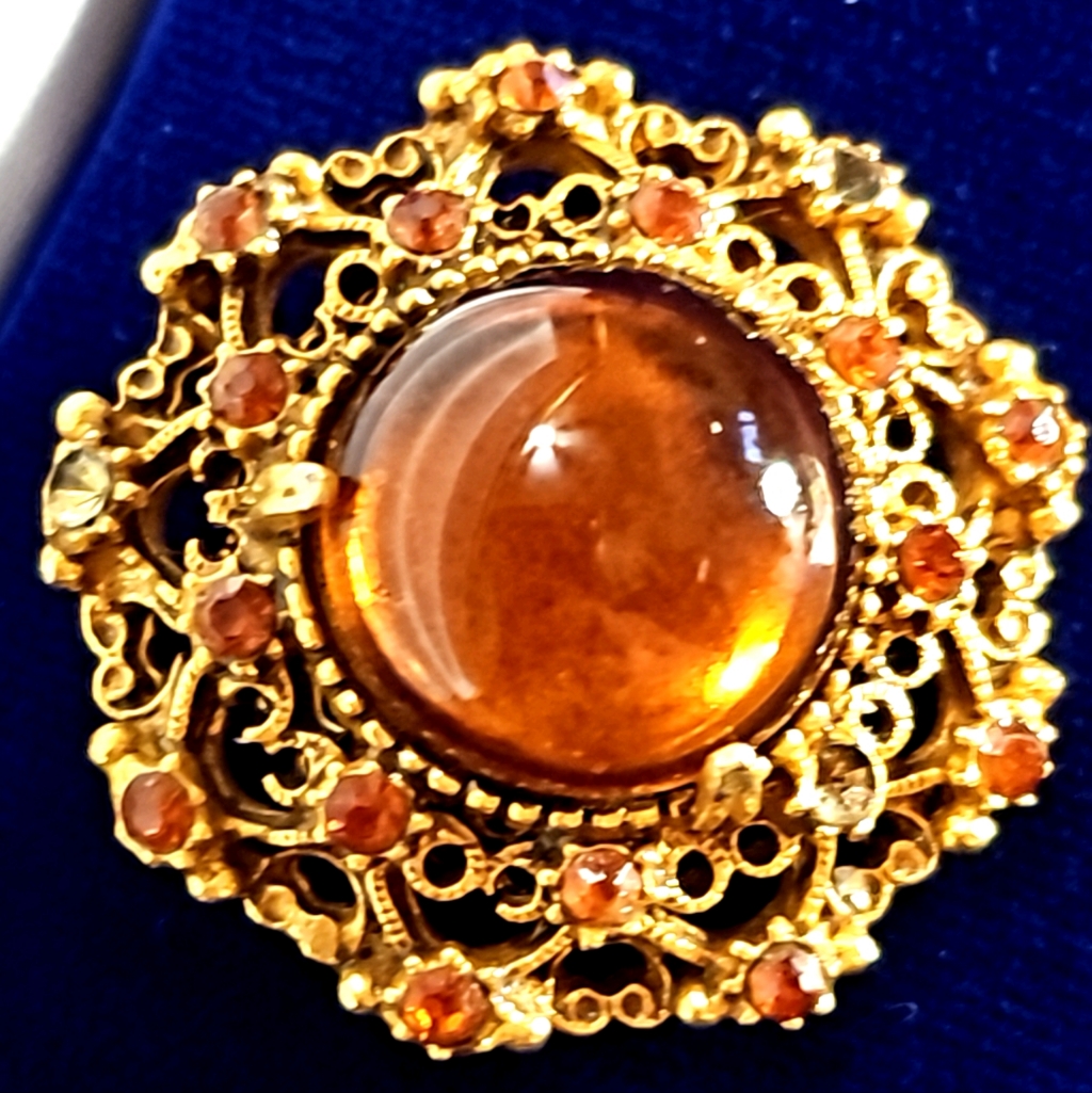 Vintage Signed Florenza Gold Tone Brooch